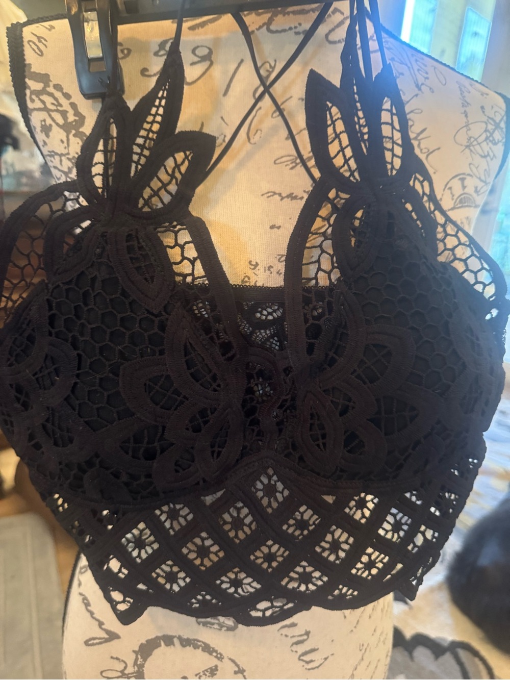 Black Lace Bralette Crop Top - Women Intimates & Sleepwear large new